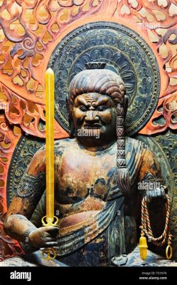 Fudō Myō-ō und seine zwei Gefährten: Eine tiefgründige Betrachtung des Buddhismus durch die Linse der Heian-Zeit!